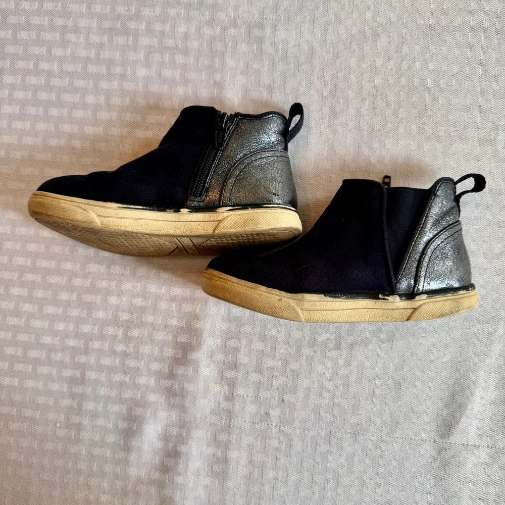 Lands End‎ Girls Black Suede Chelsea Boots Metallic Silver Heel Size 10M